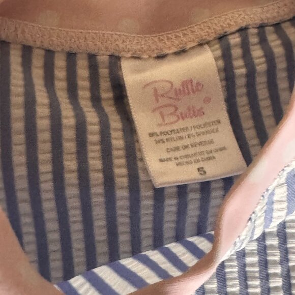 RuffleButts Seersucker Long Sleeve Rash Guard Set – Size 5 - Picture 3 of 4